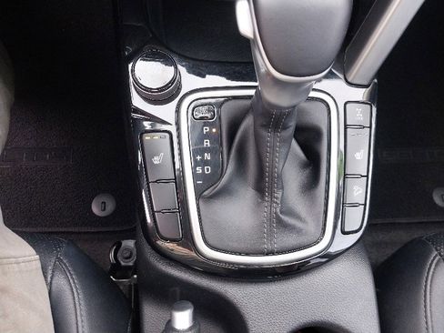 Used 2022 Kia Seltos EX image 13