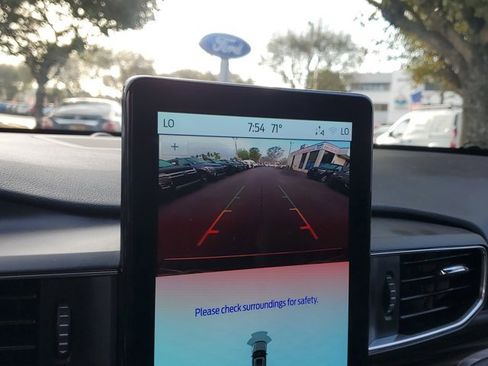 Used 2023 Ford Explorer Limited w/ Limited Technology Package image 33