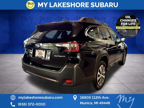 Certified 2025 Subaru Outback Premium AWD/4WD image 11