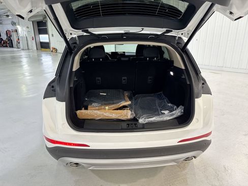 New 2026 Lincoln Corsair Premiere image 27