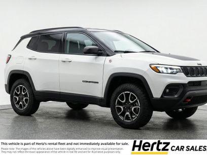 Used 2025 Jeep Compass Trailhawk