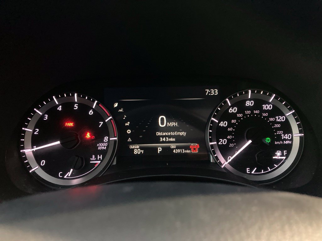Used 2024 Toyota Highlander XSE FWD image 14
