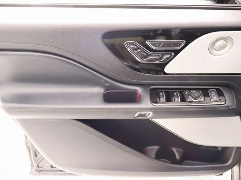 Used 2025 Lincoln Aviator Reserve w/ Equipment Group 201A image 18