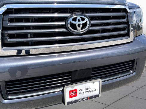 Used 2020 Toyota Sequoia SR5 w/ Premium Package RWD image 29