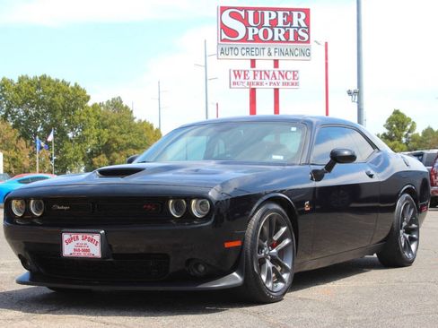 Used 2020 Dodge Challenger R/T Scat Pack RWD image 7