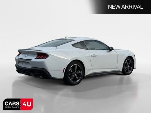 Used 2024 Ford Mustang Premium image 7