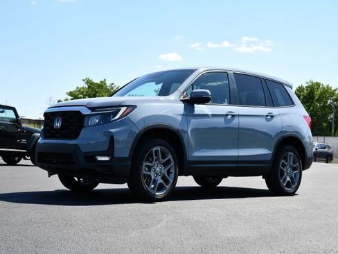 Used 2023 Honda Passport EX-L image 3
