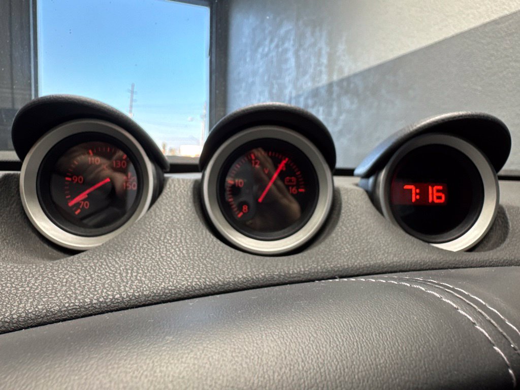 Used 2018 Nissan 370Z Coupe RWD image 13