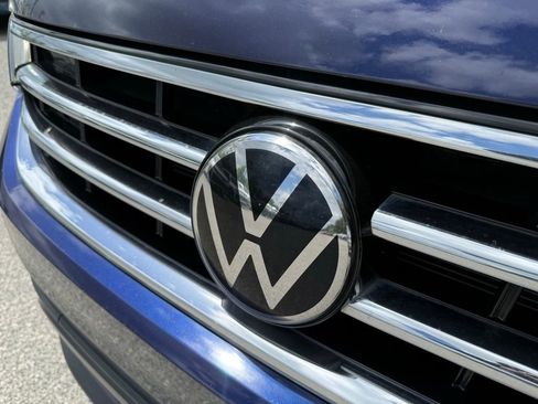 Used 2023 Volkswagen Tiguan SE image 6