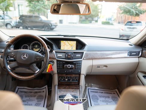 Used 2012 Mercedes-Benz E 350 4MATIC Sedan image 14