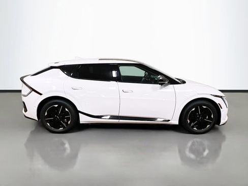 New 2025 Kia EV6 GT-Line image 8