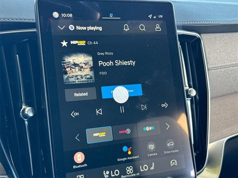 New 2026 Volvo XC90 B6 Plus w/ Protection Package Premier image 18