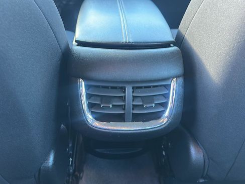 Used 2024 Chevrolet Malibu LT image 17