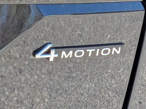 New 2026 Volkswagen Atlas Peak Edition image 10