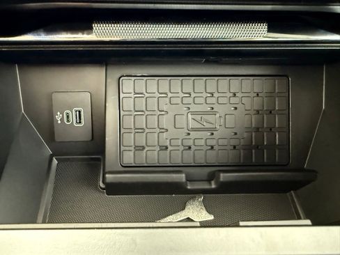 New 2025 Ford F150 Lightning Platinum image 42