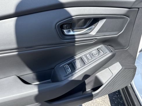 New 2025 Honda Accord SE image 18