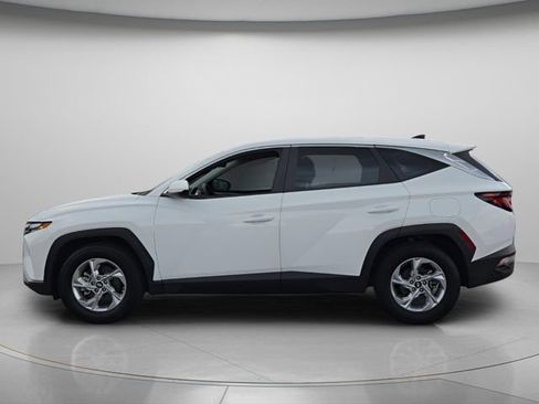 Used 2024 Hyundai Tucson SE FWD image 3