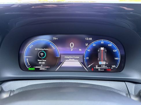 Used 2024 Toyota Crown AWD/4WD image 36
