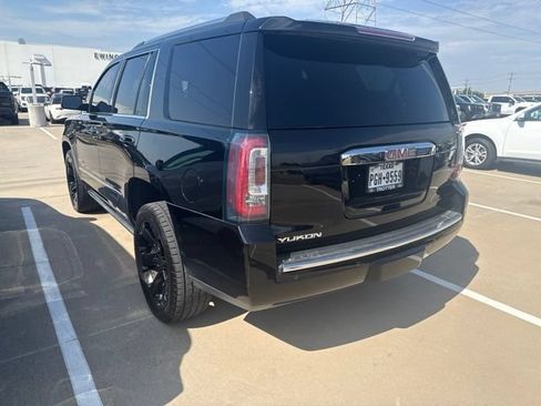 Used 2020 GMC Yukon Denali w/ Denali Ultimate Package AWD/4WD image 3