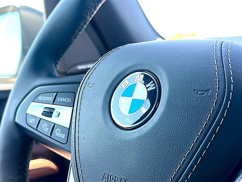 Used 2025 BMW X5 xDrive40i w/ Premium Package AWD/4WD image 32