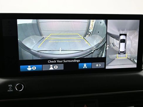 New 2026 Honda Pilot Touring image 18