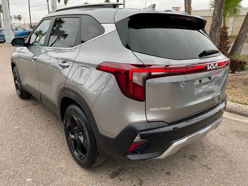 New 2026 Kia Seltos EX FWD image 5