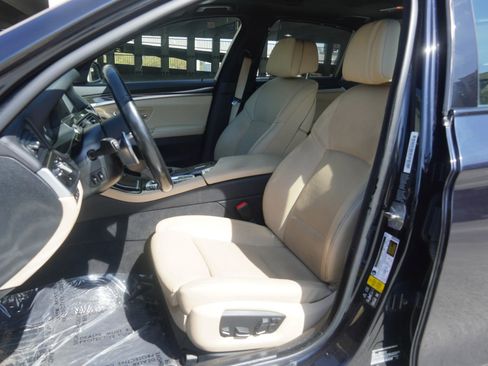 Used 2016 BMW 550i xDrive Sedan AWD/4WD image 33