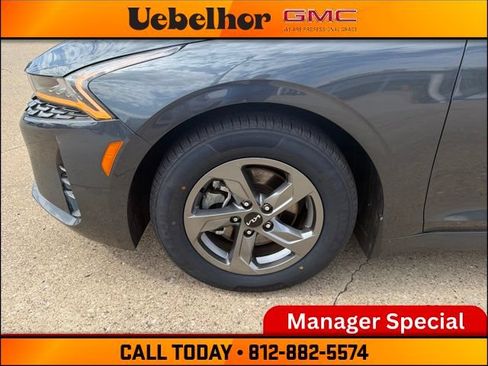 Used 2023 Kia K5 LXS FWD image 13