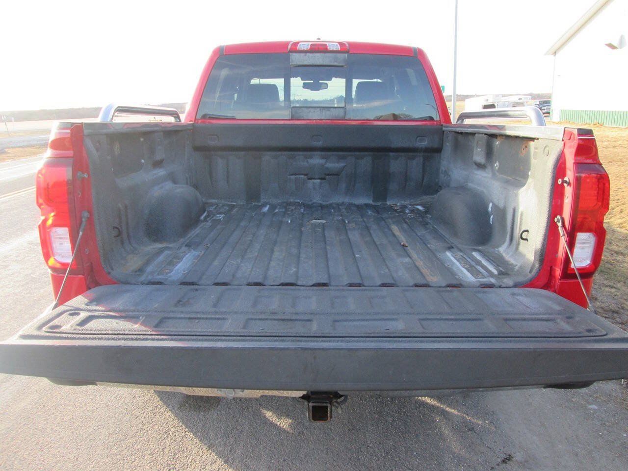 Used 2017 Chevrolet Silverado 1500 LTZ w/ Sport Package AWD/4WD image 8