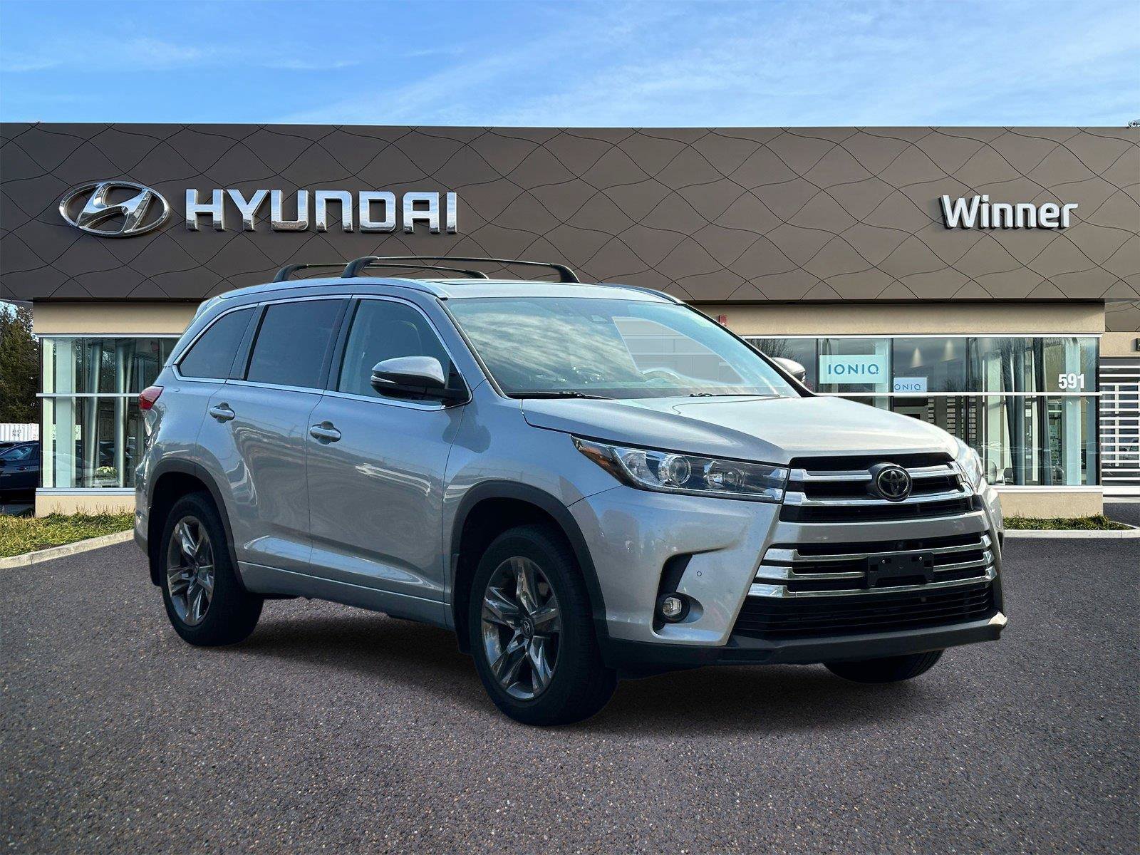 Used 2019 Toyota Highlander Limited Platinum AWD/4WD image 5