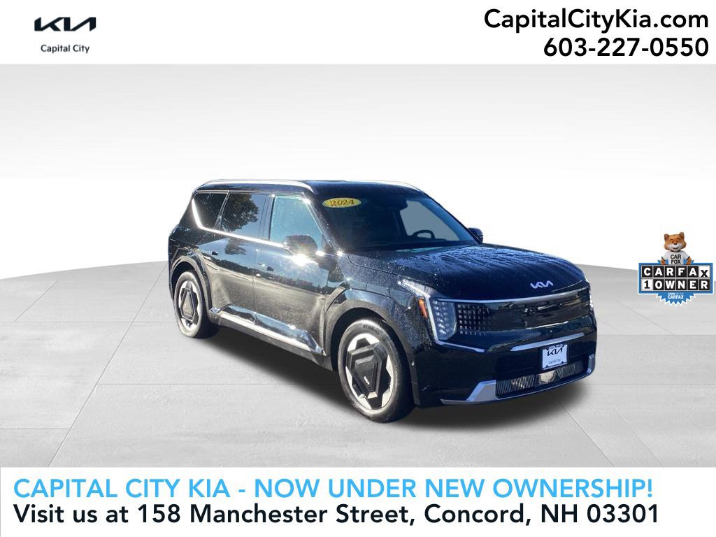 Used 2024 Kia EV9 Land AWD/4WD image 1
