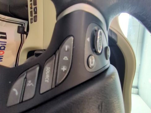 Used 2017 INFINITI QX60 FWD w/ Deluxe Technology Package image 16
