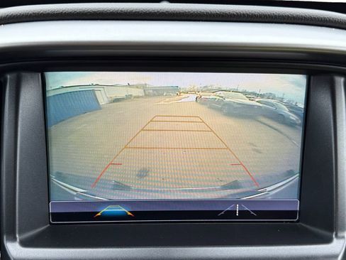 Used 2018 Chevrolet Colorado LT image 15