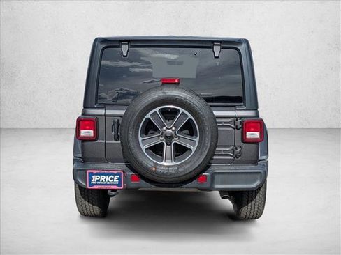 Used 2023 Jeep Wrangler Sahara image 6