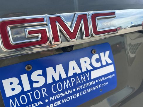 Used 2018 GMC Acadia Denali AWD/4WD image 8