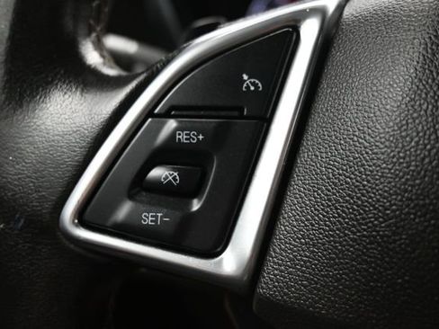 Used 2022 Chevrolet Camaro LT RWD image 17