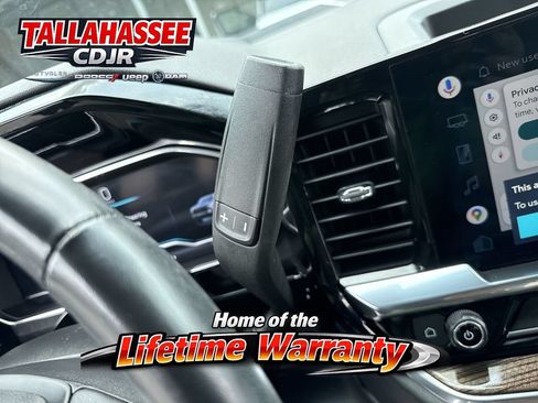 Used 2022 Chevrolet Silverado 1500 LT Trail Boss w/ LPO, Dark Essentials Package AWD/4WD image 19