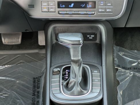 Used 2024 Hyundai Kona SEL FWD image 18