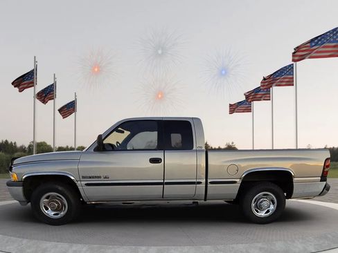 Used 1998 Dodge Ram 2500 Truck 2WD Quad Cab image 21