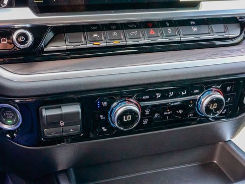 New 2026 GMC Sierra 1500 SLT w/ SLT Convenience Package image 21