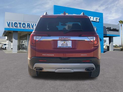 Used 2023 GMC Acadia SLT AWD/4WD image 5