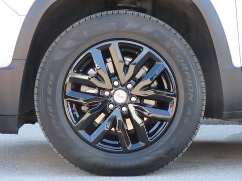 Used 2019 GMC Acadia SLT AWD/4WD image 14
