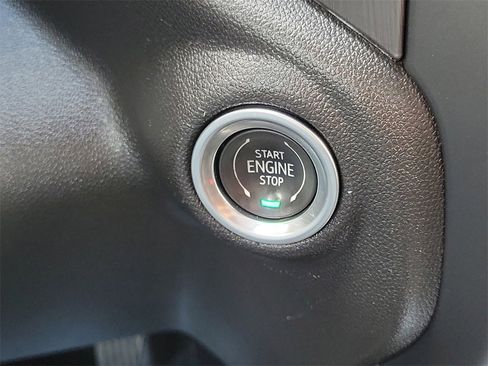 Used 2022 GMC Sierra 3500 AT4 w/ AT4 Preferred Package image 14