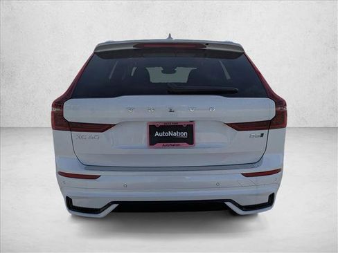 New 2026 Volvo XC60 B5 Plus w/ Climate Package PRO image 8