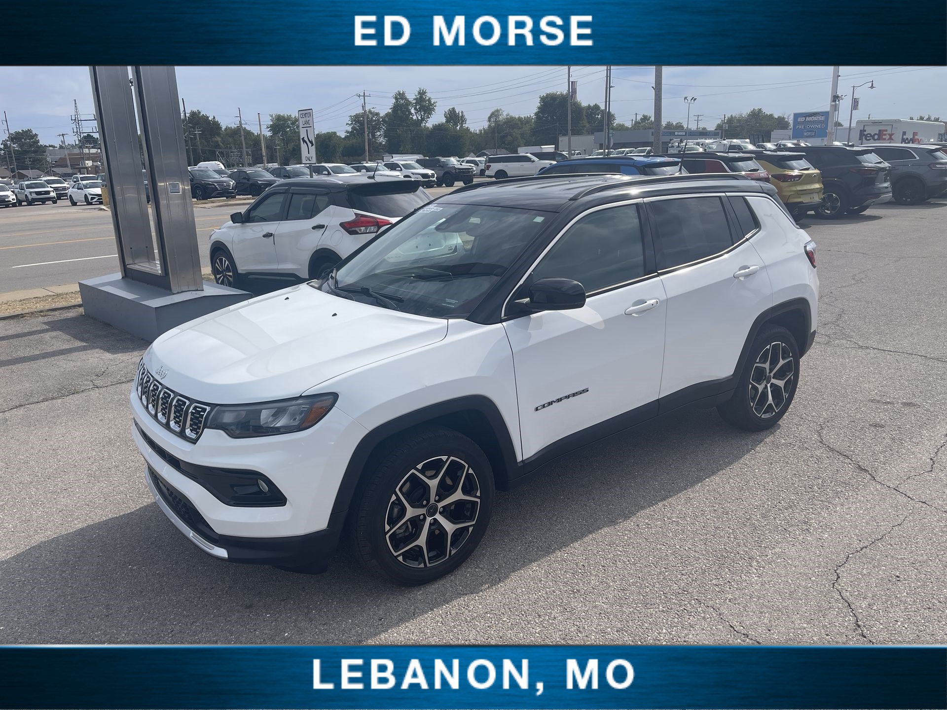 Used 2025 Jeep Compass Limited AWD/4WD image 19
