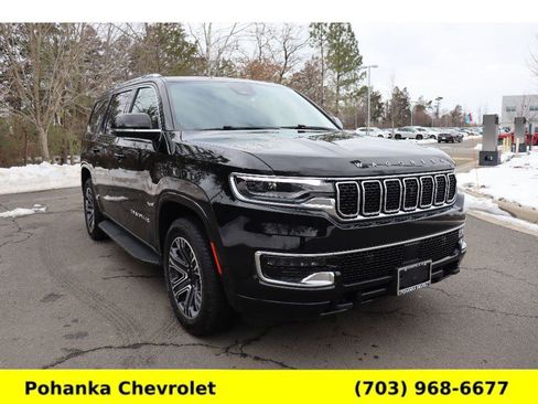 Used 2024 Jeep Wagoneer 4WD w/ Premium Group I image 1