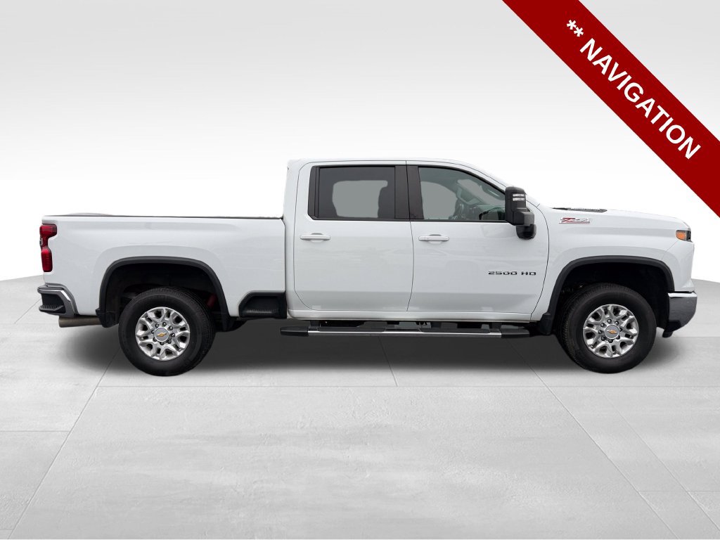 Used 2024 Chevrolet Silverado 2500 LT AWD/4WD image 9