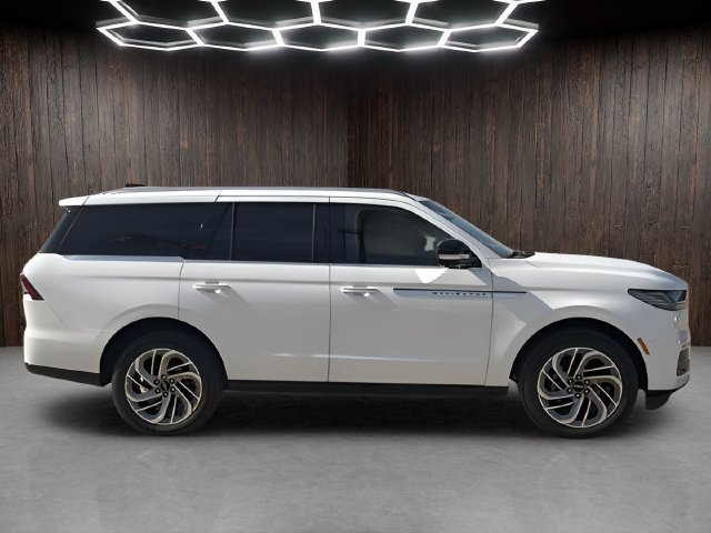 New 2025 Lincoln Navigator Reserve AWD/4WD image 8