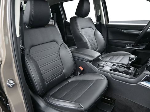 New 2025 Ford Ranger Lariat w/ Convenience Package image 29