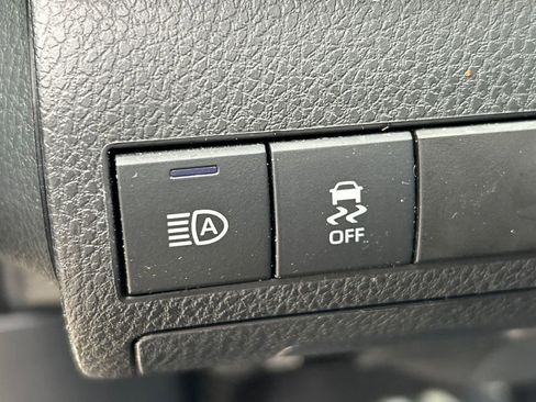 Used 2021 Toyota Camry XSE image 23